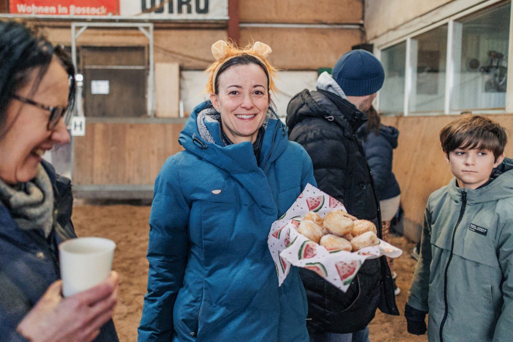 Reiten Rostock, Freitzeitreiten Rostock, Ausreiten, Gelände reiten, Pemsionsstall Rostock, Pferde, Reitstall, Reitverein